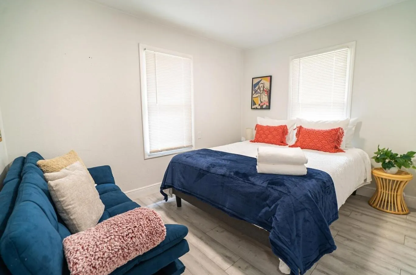 Homey Cozy Newly Renovated Stylish&Chic 7 Guests Tampa 0*,  Estados Unidos